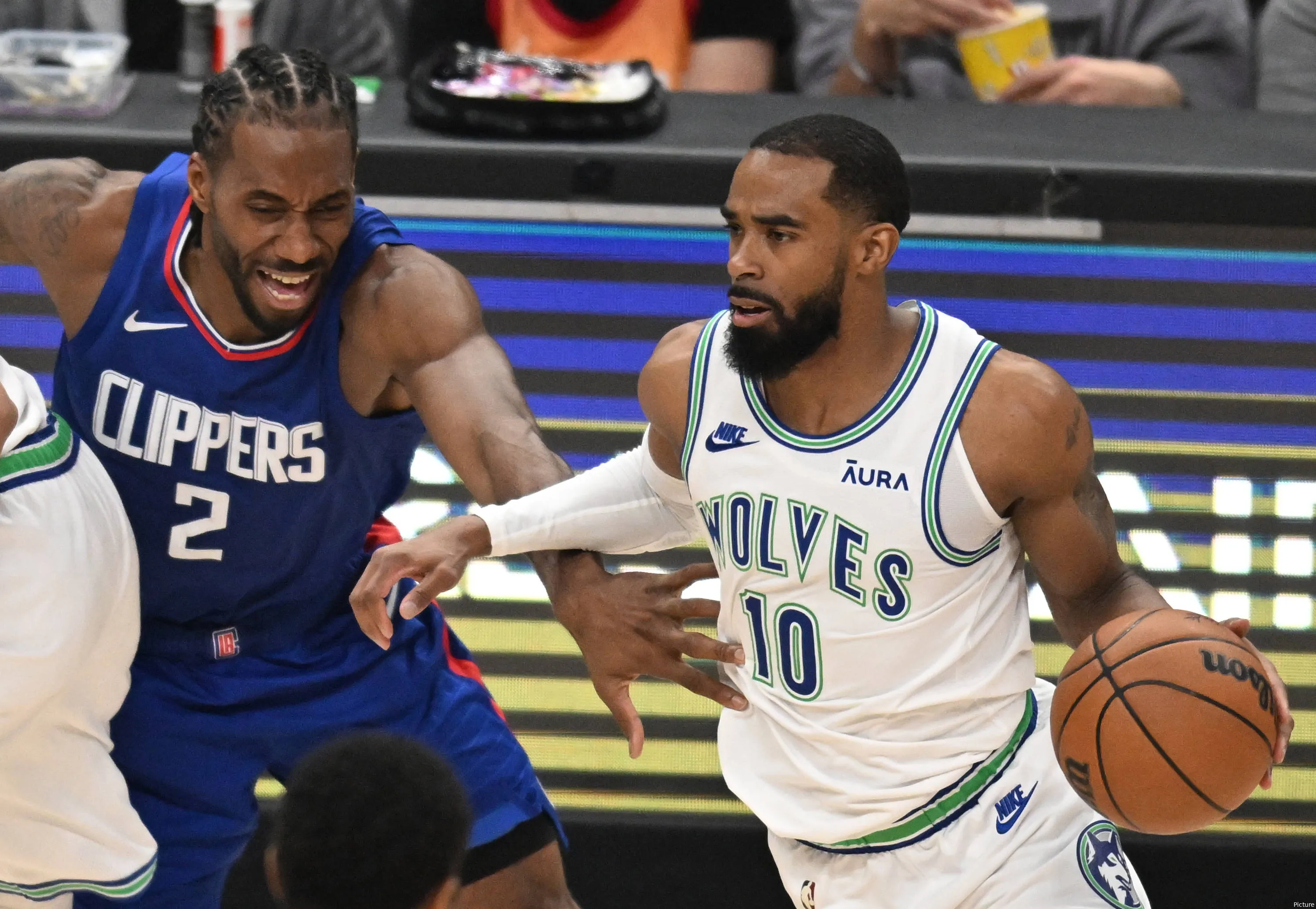Kawhi Leonard exits Clippers vs Timberwolves game with back spasms